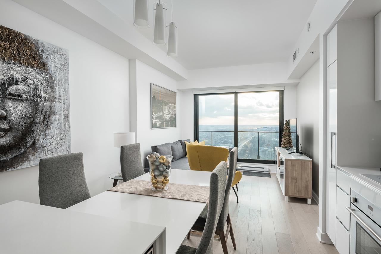 Luxury Home In Downtown มอนทรีอัล ภายนอก รูปภาพ